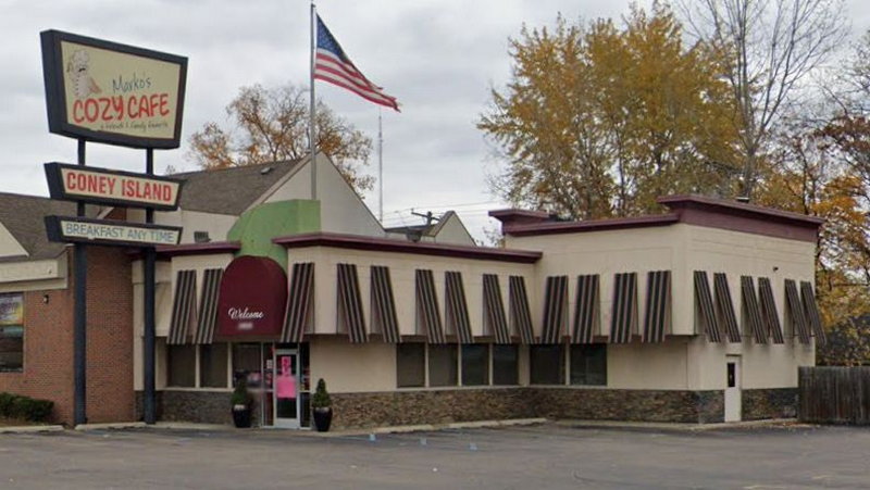 Clock Restaurant - Southfield - 24818 Southfield Rd (newer photo)